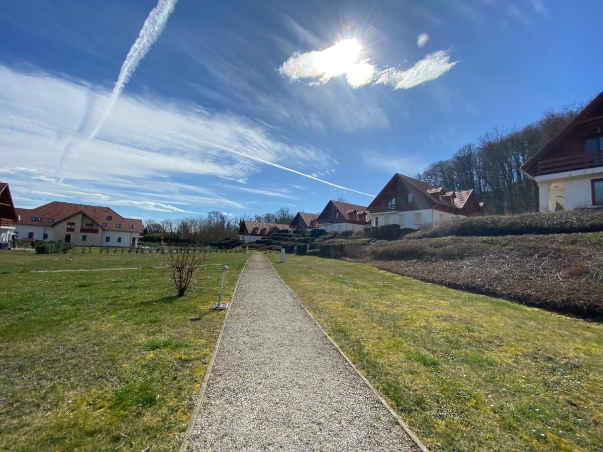 Star Apartman Zalacsany Luaran gambar